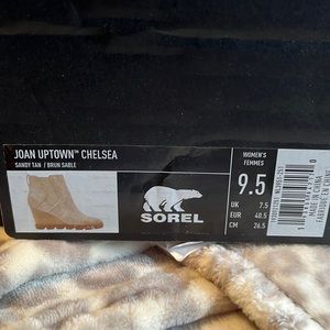 Worn ONCE Sorel Joan Uptown Boot size 9.5 womens- tan